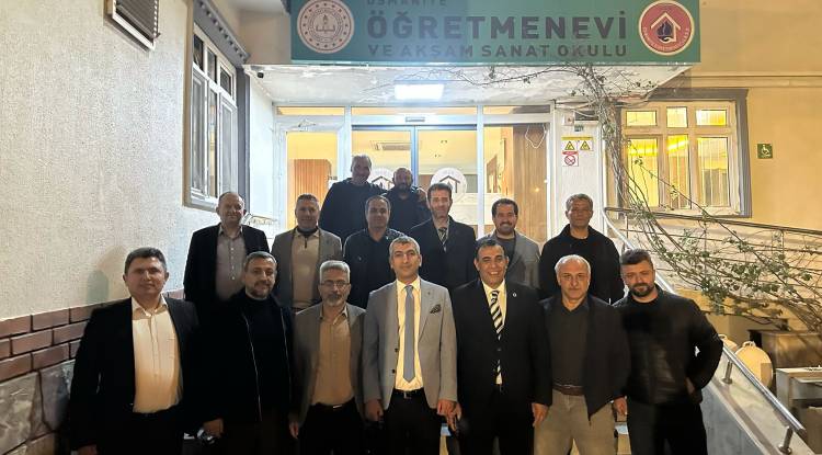 2001 RUHU YENİDEN BULUŞTU: ESKİ AK PARTİ KURUCULARI İFTARDA BİR ARAYA GELDİ